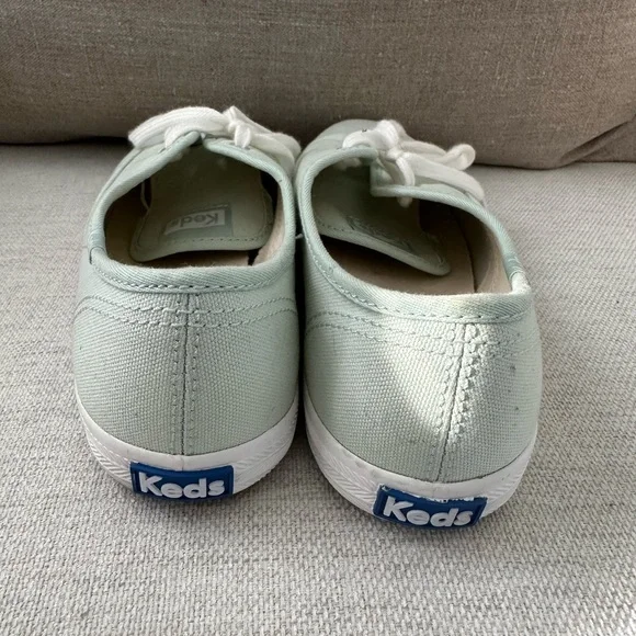 Keds. Size 7. - Picture 3 of 4